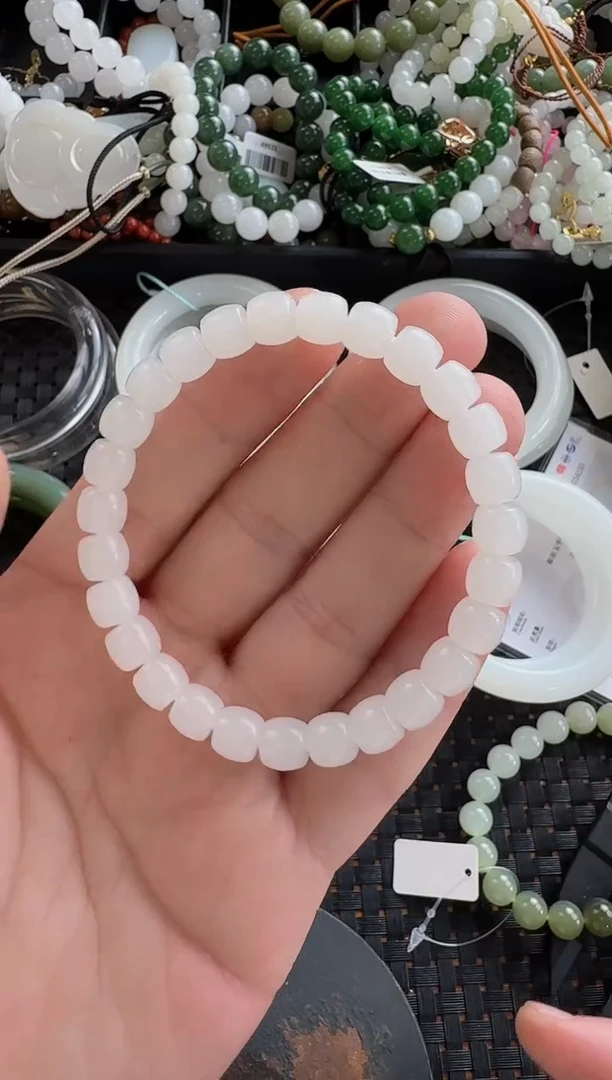 颈饰未镶嵌和田玉8*7天泰