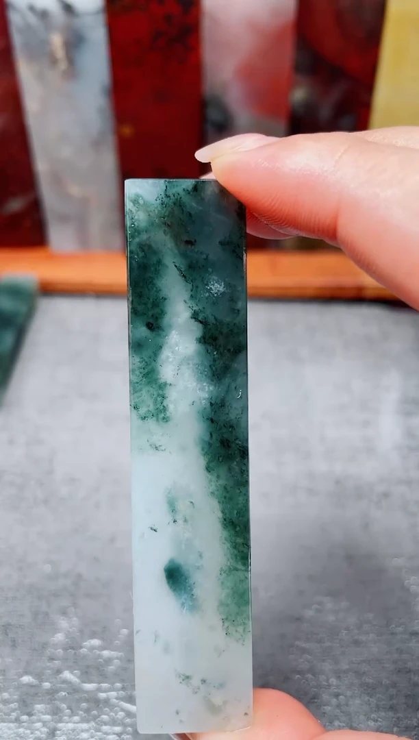 玉桂林鸡血玉素章26 2.0左右