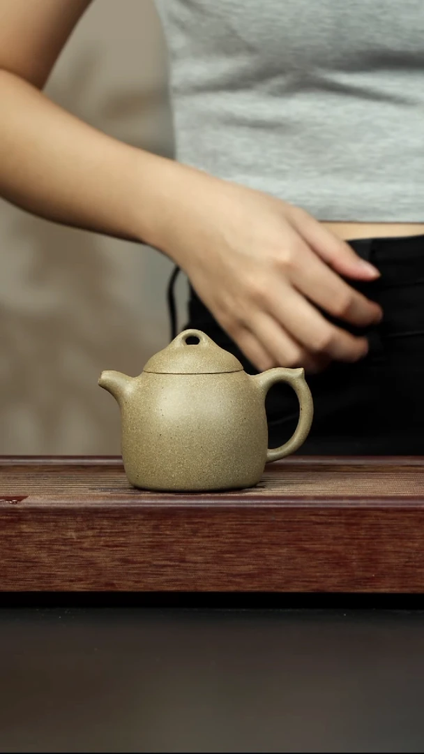 紫砂茶壶青段 秦权