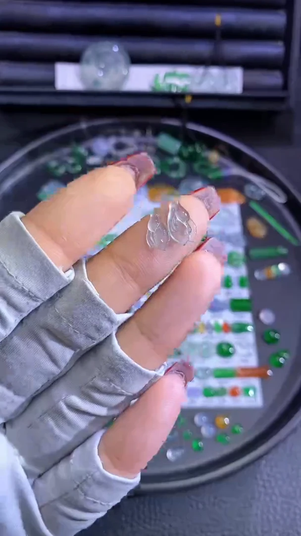 未镶嵌挂件翡翠花