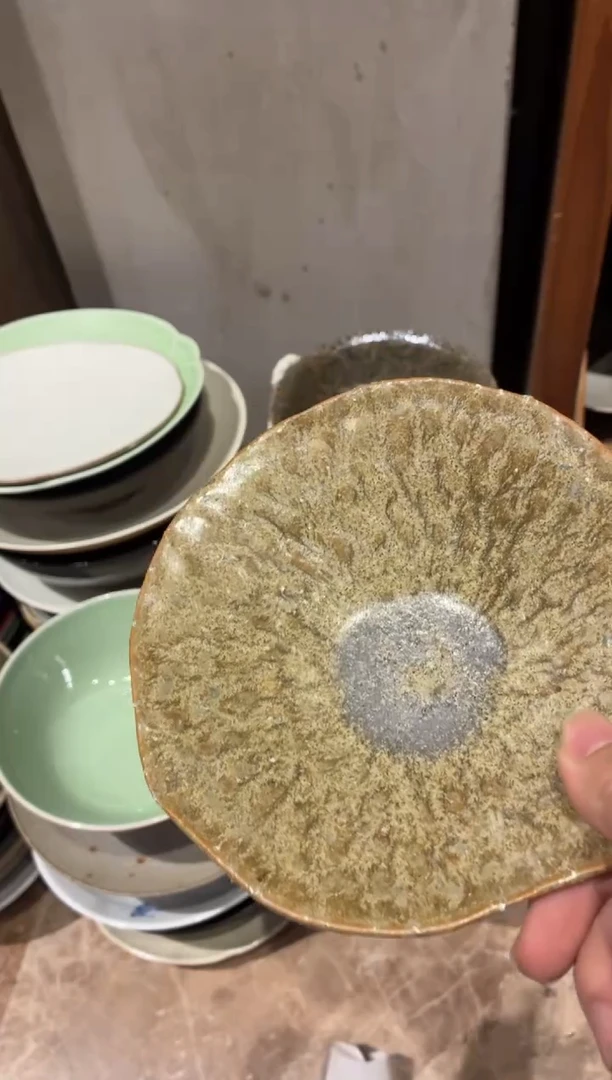 瓷片三**️47黄色手工粗陶碟1个