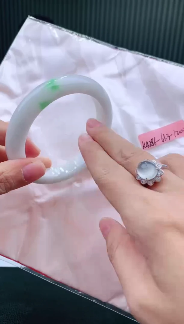 未镶嵌手镯翡翠61