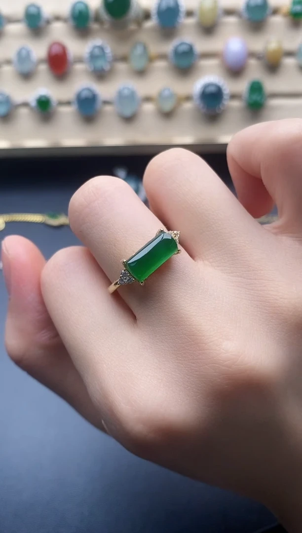 翡翠戒指银S925镶嵌一物一证一礼盒