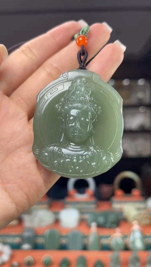 颈饰未镶嵌和田玉佩佩