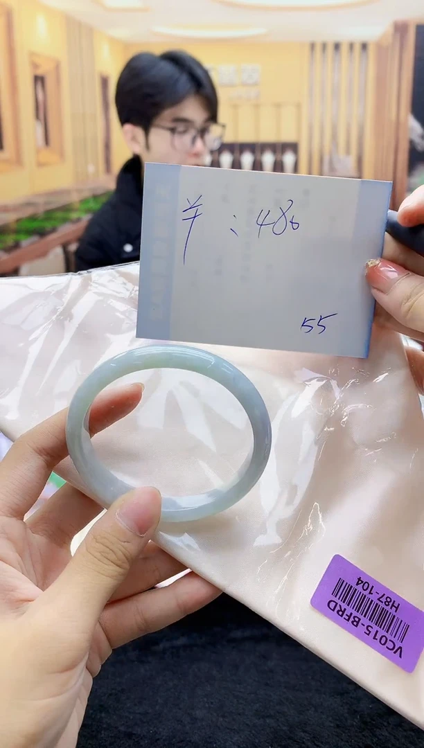 【闪购商品】翡翠手镯未镶嵌   H87-104