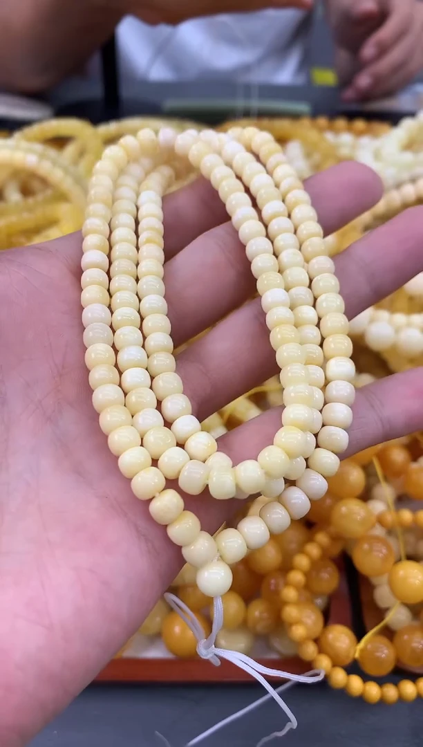 未镶嵌蜜蜡裸石链子