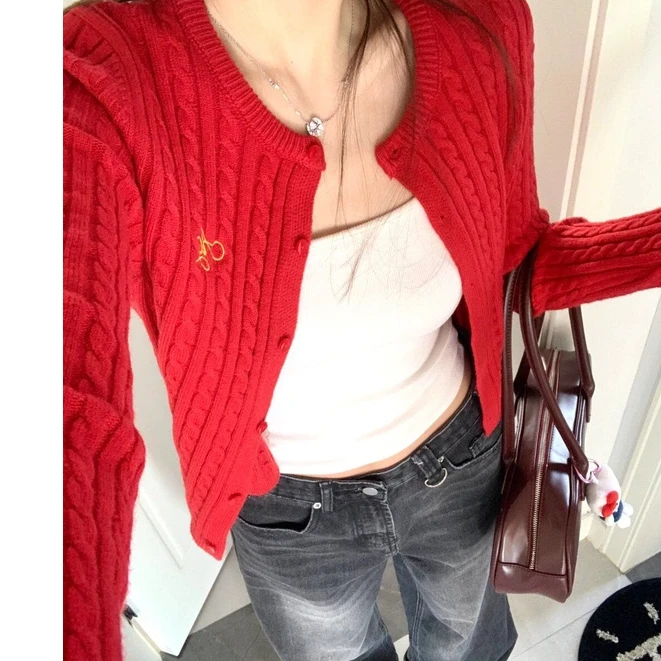 学院风红色麻花针织开衫女2024秋装新款爆款女装薄款外套短款上衣
