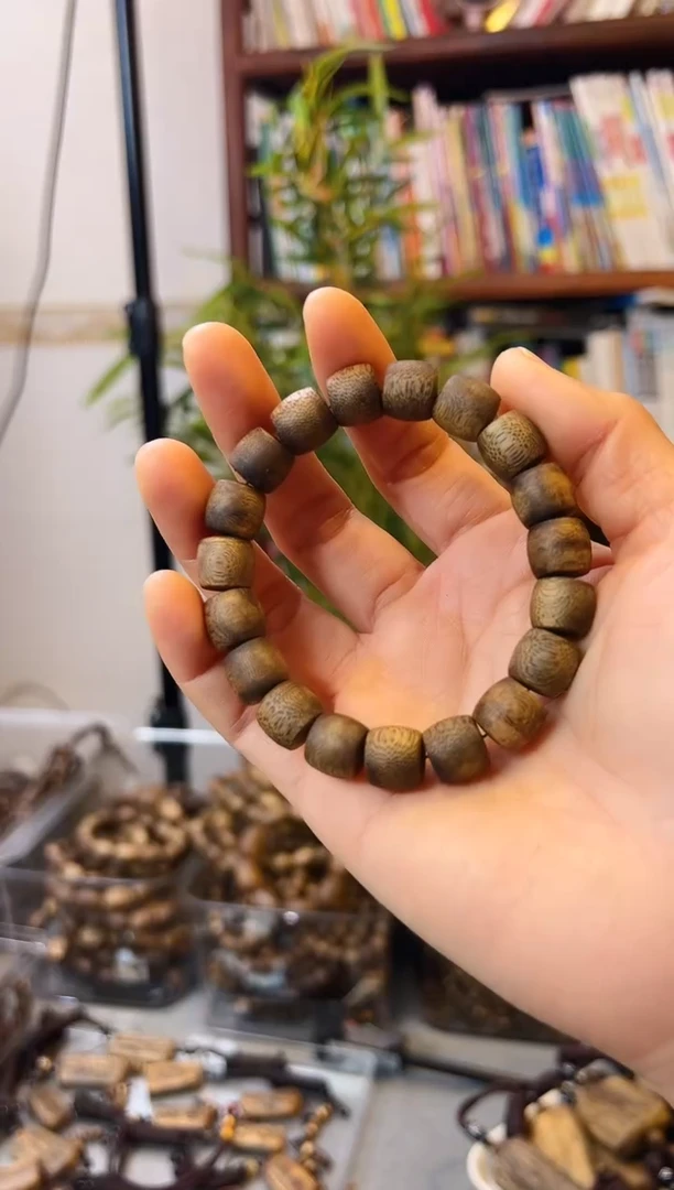 【闪购商品】沉香手串棋楠鼓珠单圈