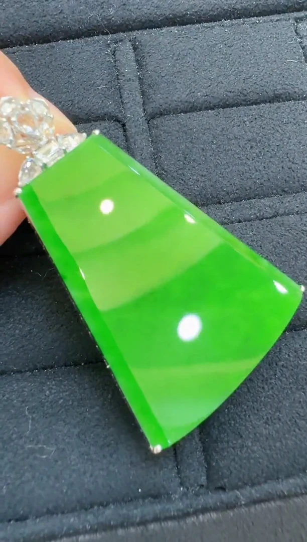 【闪购商品】翡翠吊坠(不含链)18K金镶嵌多样性团购发一件