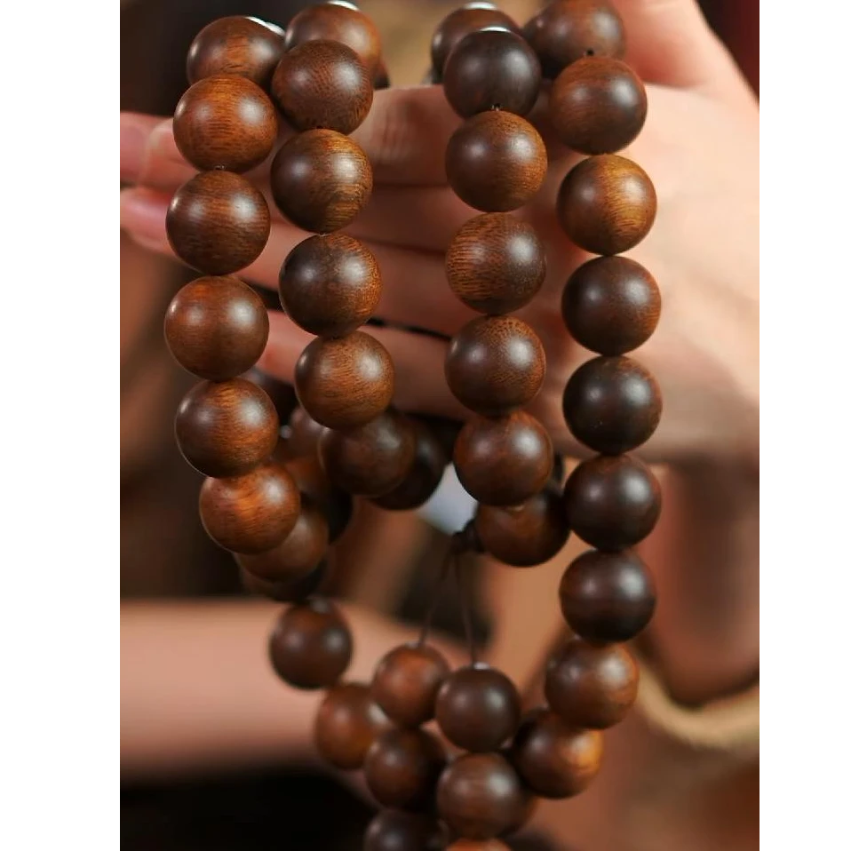 沉香蚁王甄选伽罗红土白奇楠1.9