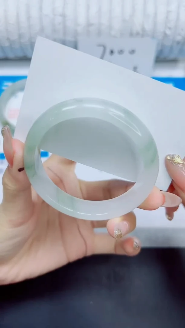 石英质玉手镯未镶嵌69/55