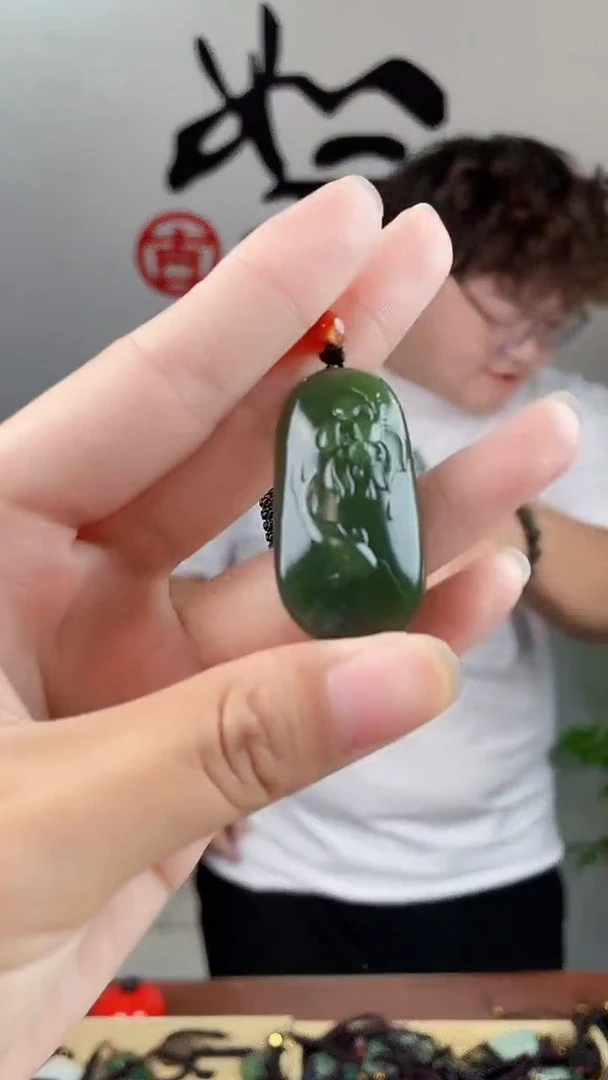 和田玉未镶嵌颈饰拍一发一，多样性发货