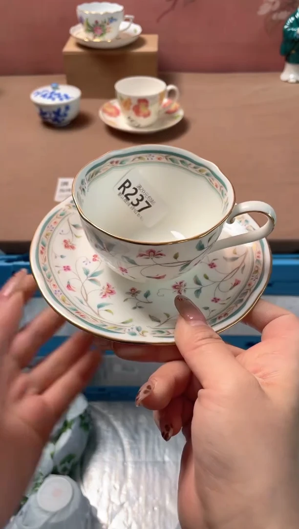 瓷片h**e瓷器瓷器R237