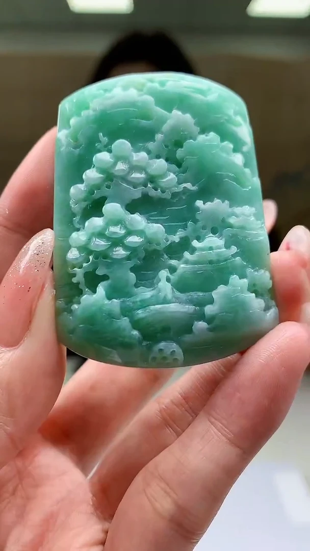 【闪购商品】定制翡翠未镶嵌4829MM-毛货挂件58