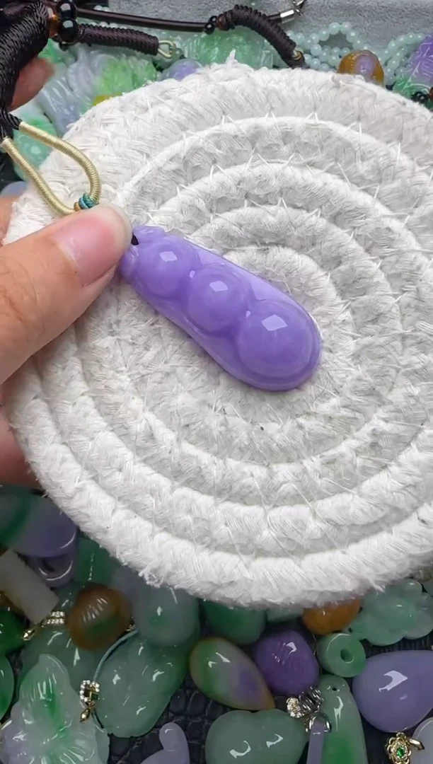 颈饰未镶嵌翡翠缅甸翡翠吊坠