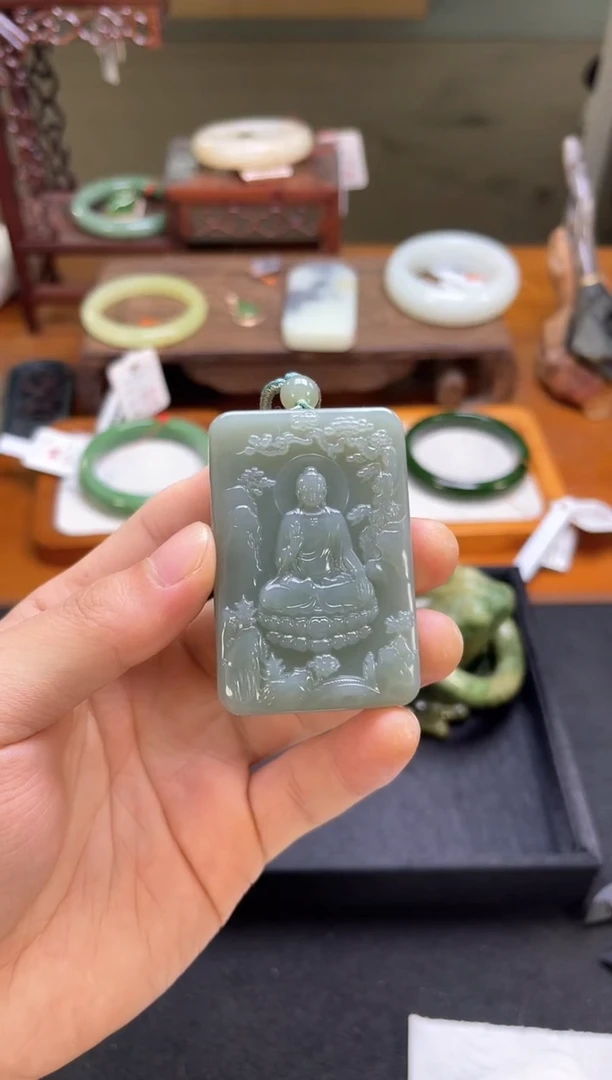 吊坠(不含链)未镶嵌和田玉吐拉牧场 大日如来