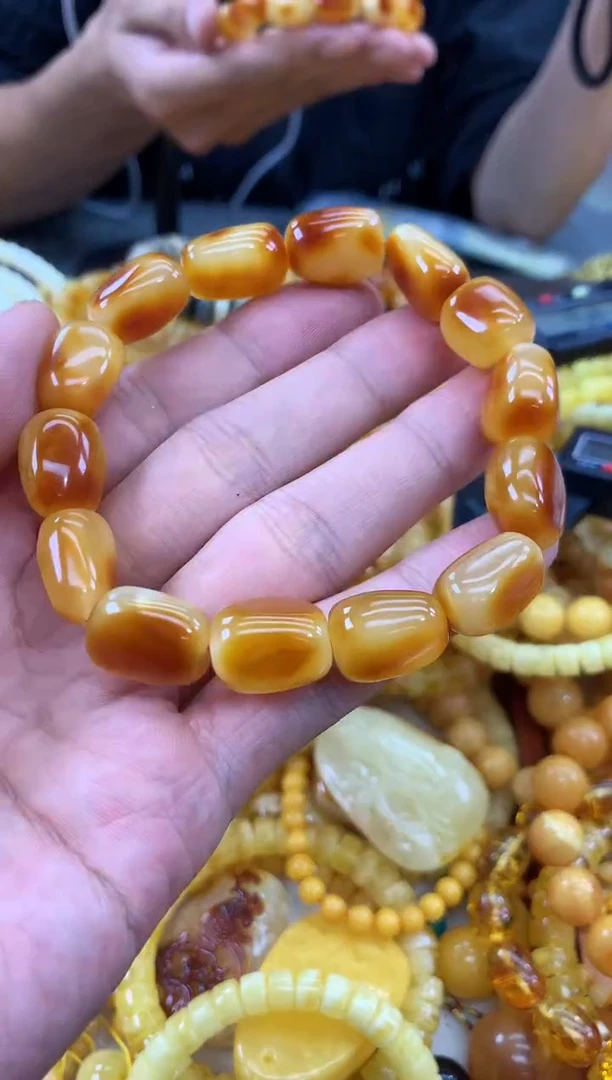未镶嵌蜜蜡裸石手串