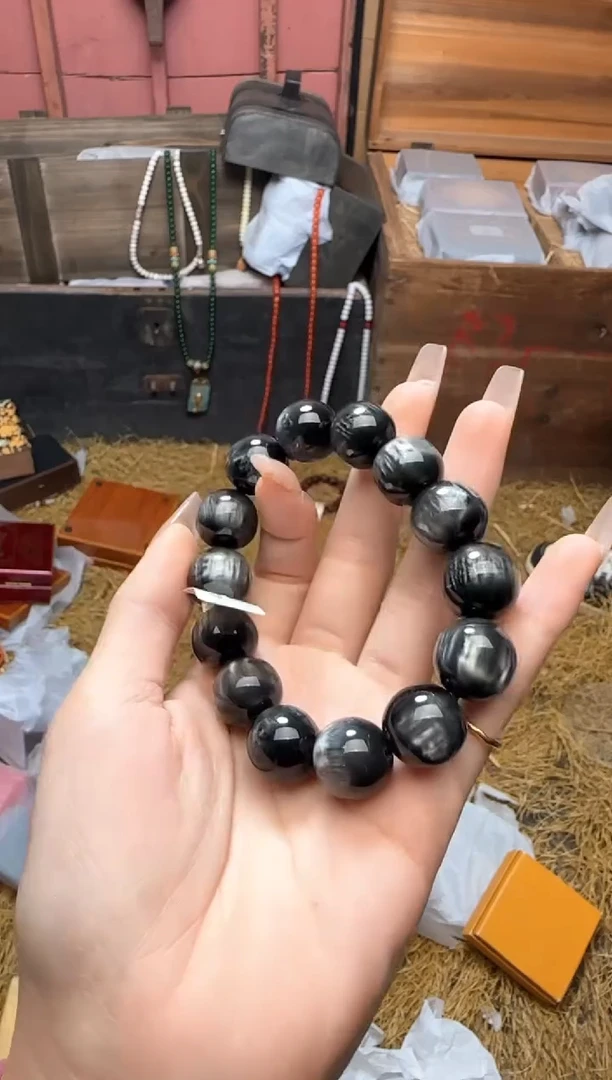 精美手串（无礼盒）