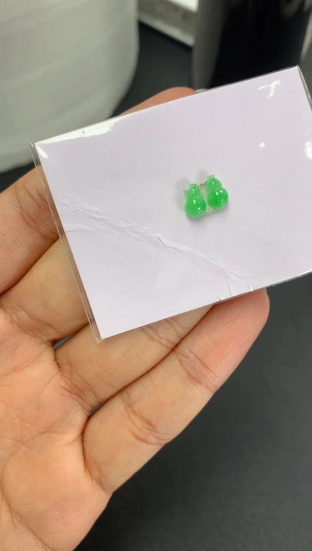 未镶嵌定制翡翠毛货