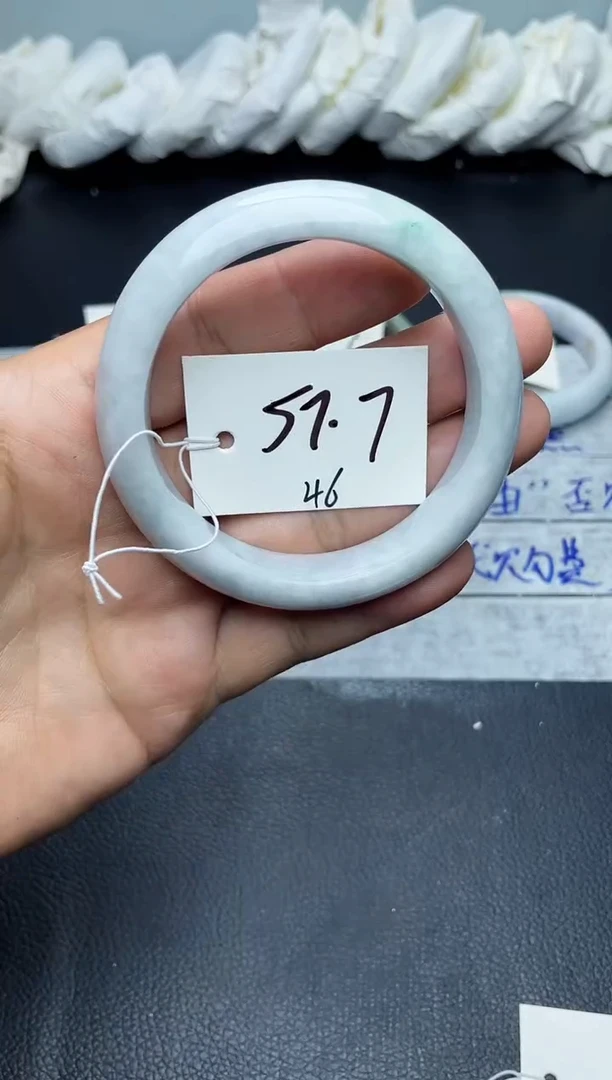 未镶嵌手镯翡翠46