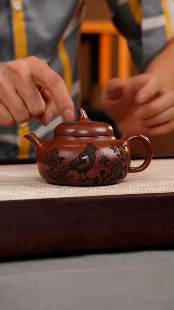 茶壶紫砂龙血砂 茄瓜 刻绘