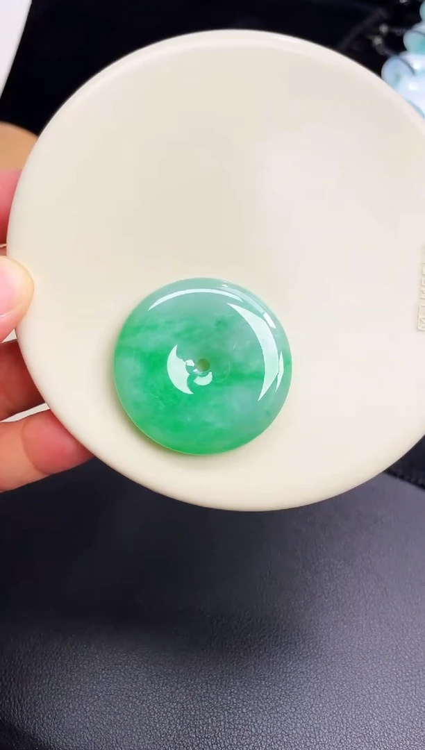 颈饰未镶嵌翡翠【33】39.1   5.9mm