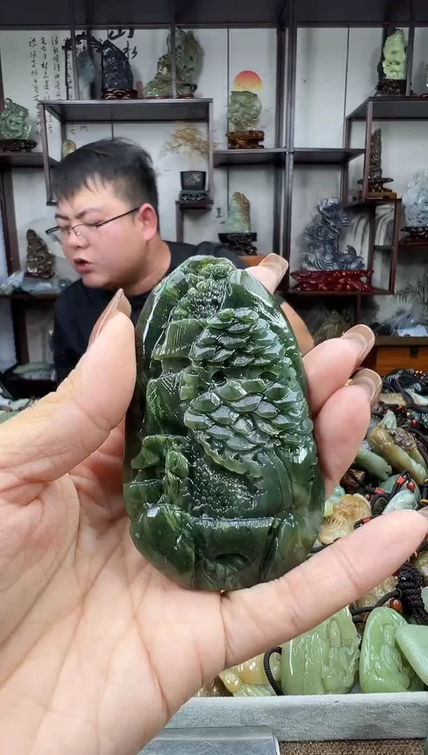 未镶嵌和田玉把件1