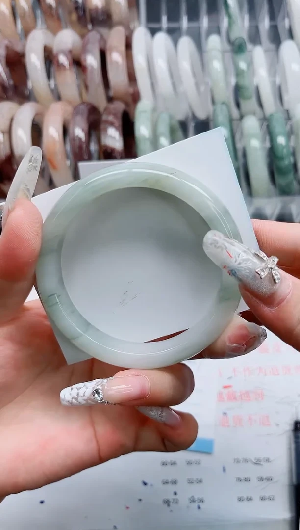 【闪购商品】石英质玉手镯未镶嵌A297-62.7