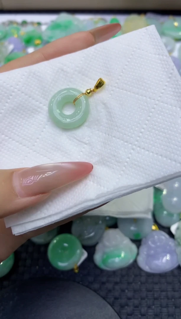 颈饰未镶嵌翡翠天然缅甸A货翡翠