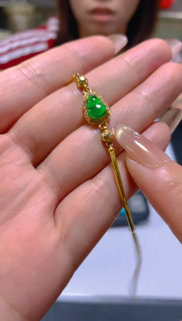 未镶嵌手链翡翠多样性发一