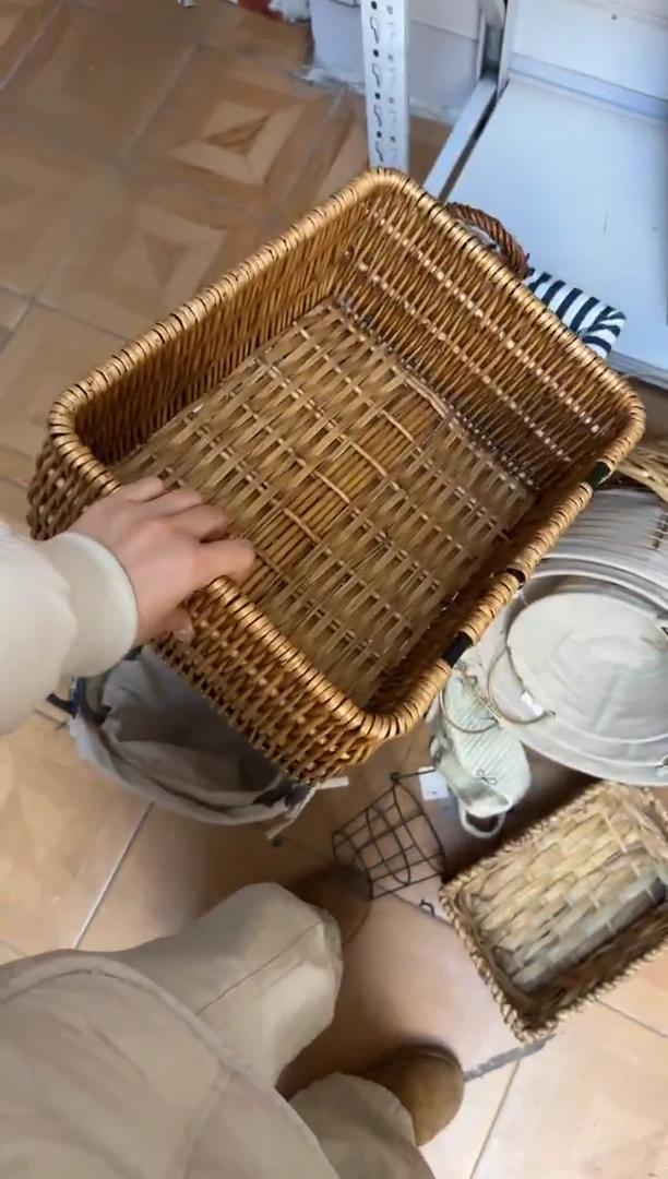 瑶**?微瑕捡漏柳编长方形筐