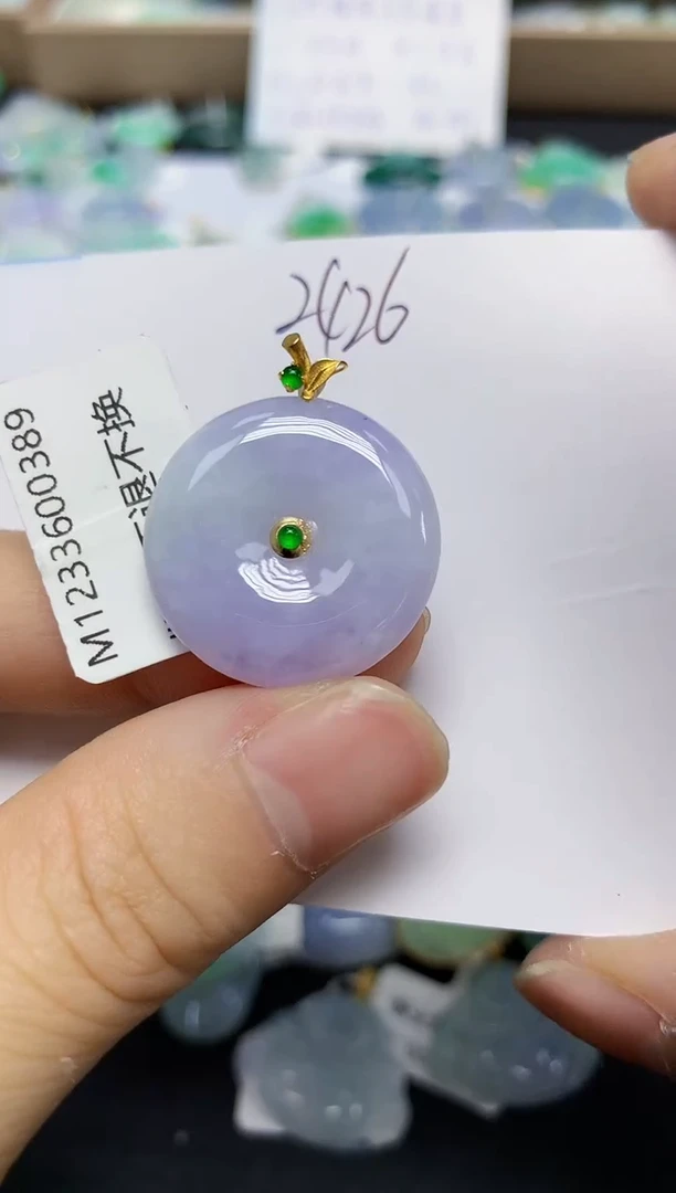 翡翠18K金镶嵌颈饰天然缅甸翡翠A货