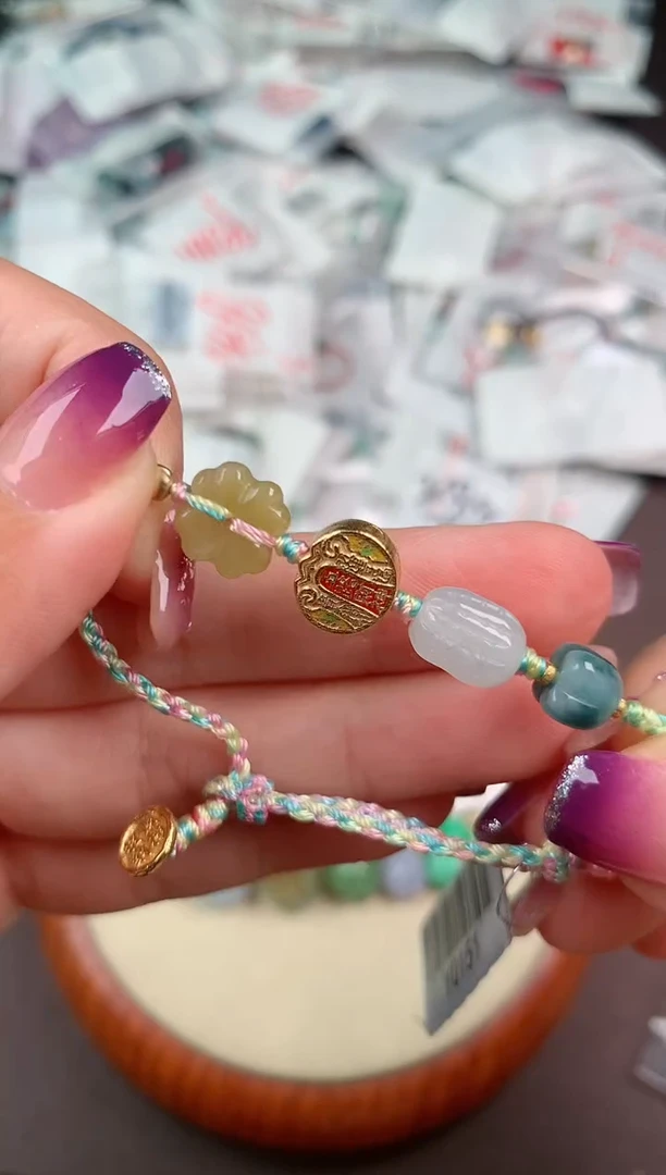 翡翠挂件未镶嵌一