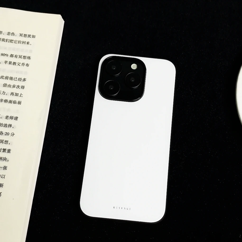 「羊脂玉白」新中式适用于苹果16romax15高级感手机壳手机支架