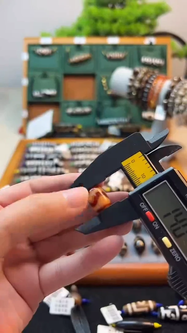 玛瑙/玉髓（覆膜）颈饰未镶嵌129（微瑕随机发货）