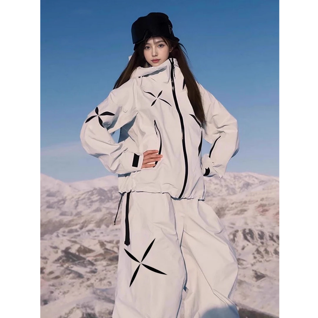 临典白色星芒滑雪服套装女2025冬季新款防风防水御寒保暖单板雪服