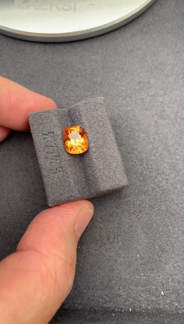 未镶嵌裸石石榴石3.1ct 芬达石 定制 BH