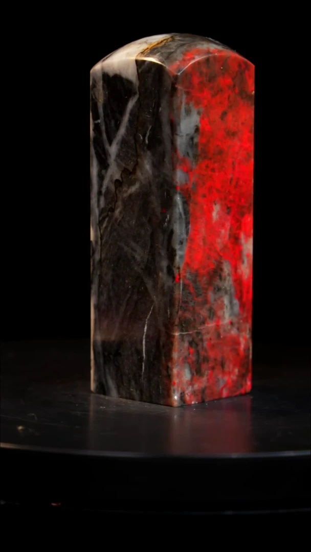 鸡血石刘关张鸡血石