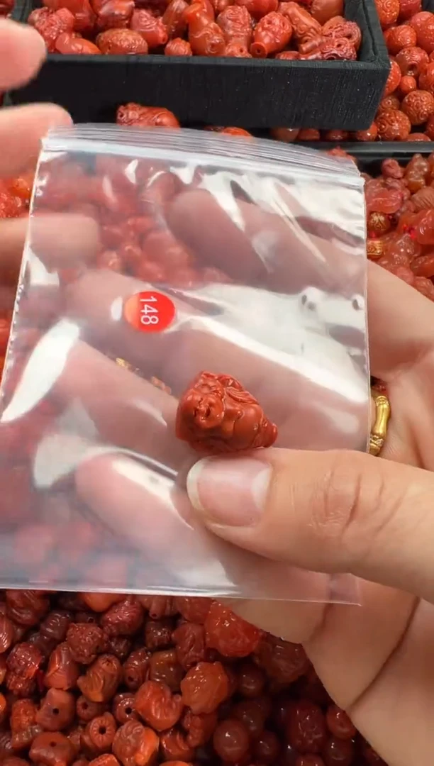 【闪购商品】南红玛瑙颈饰未镶嵌1