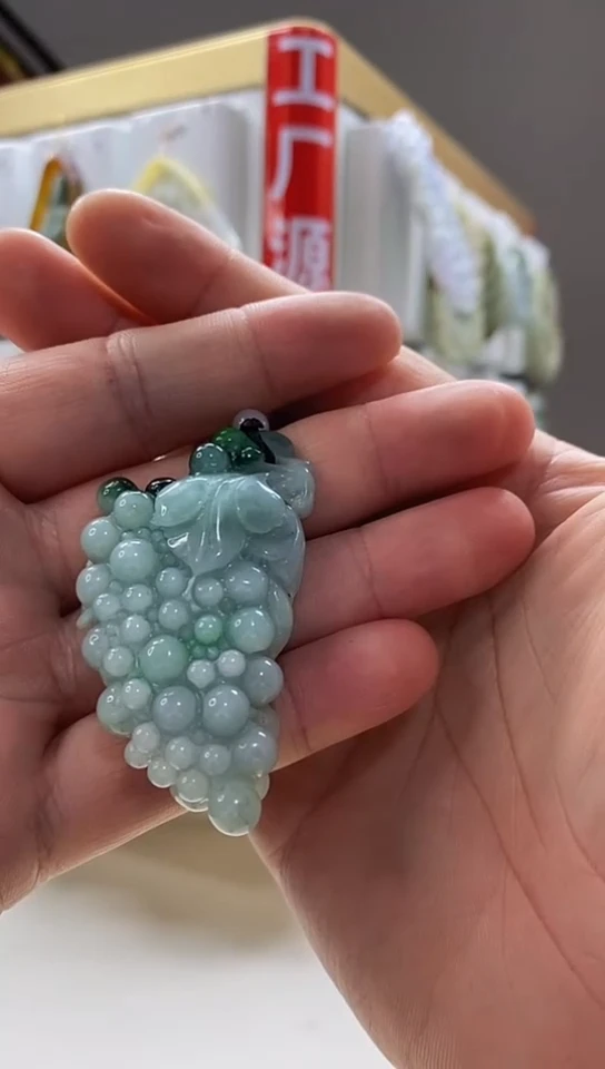 翡翠未镶嵌颈饰翡翠A货2025/4/18