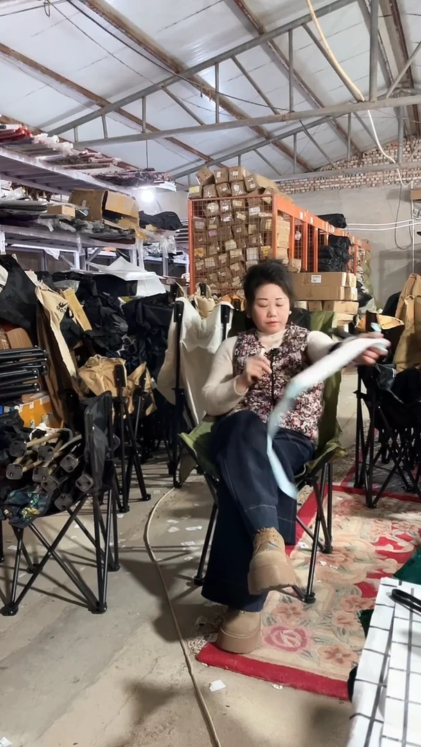 铁高背月亮椅 颜色随机