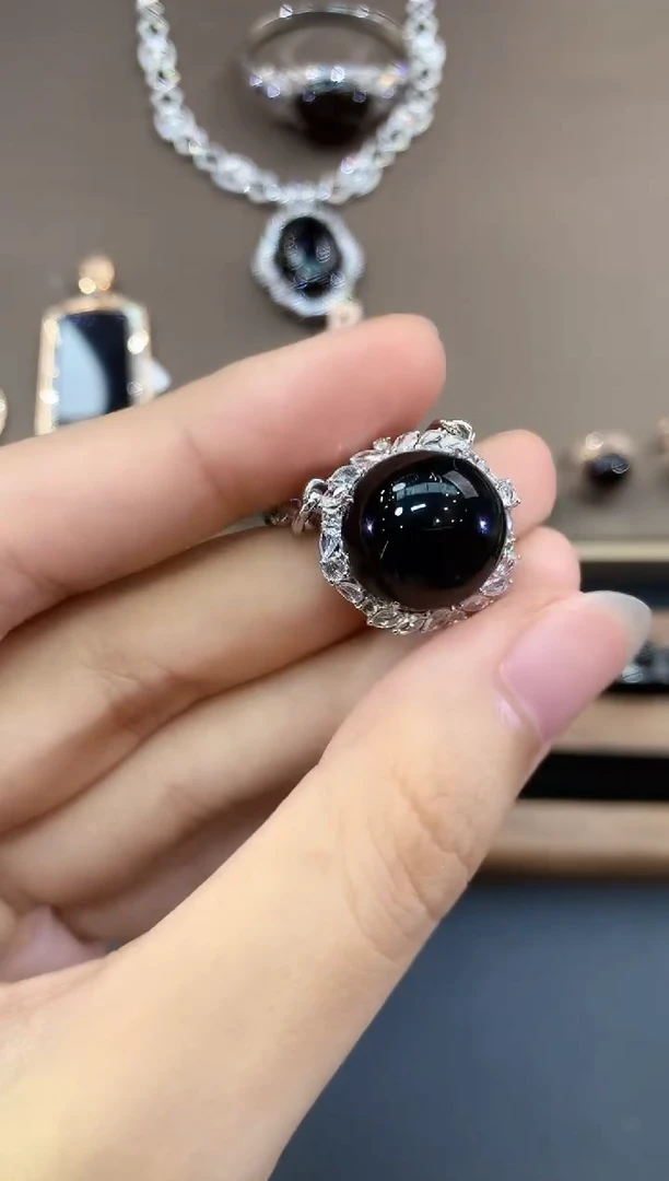 翡翠18K金镶嵌套链D186