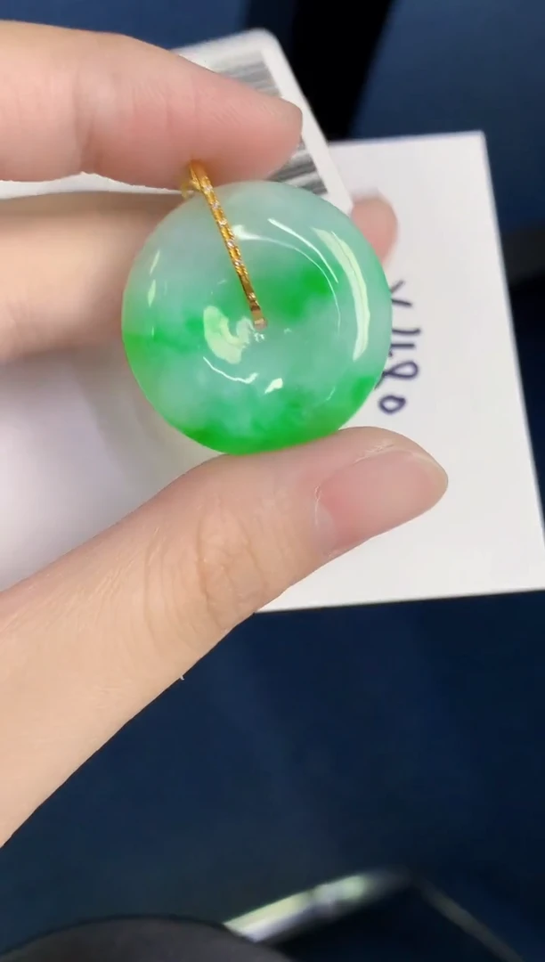 颈饰18K金镶嵌翡翠天然翡翠缅甸A货