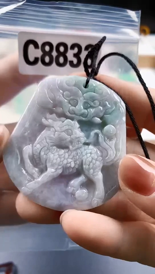颈饰未镶嵌翡翠天然翡翠吊坠挂件