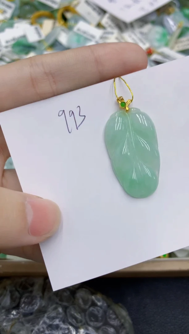 颈饰未镶嵌翡翠 翡翠
