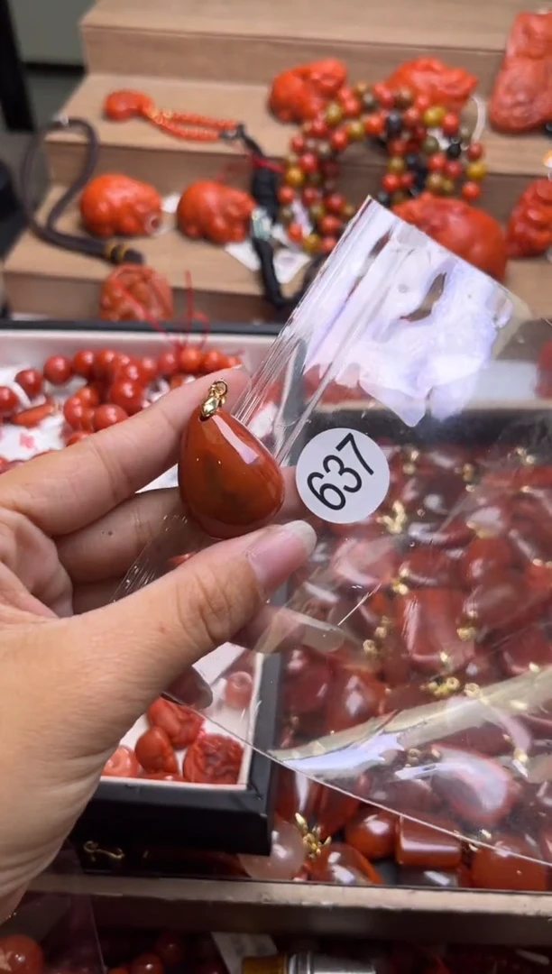 【闪购商品】南红玛瑙珠宝奇石未镶嵌637