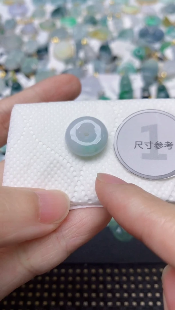 颈饰未镶嵌翡翠天然缅甸A货翡翠
