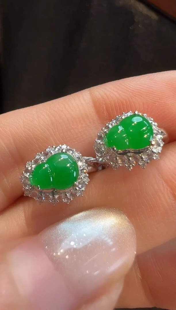 18K金镶嵌翡翠耳饰AL6耳包