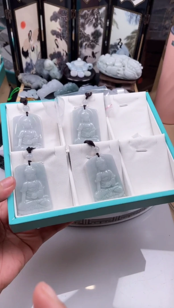 【闪购商品】翡翠颈饰未镶嵌天然缅甸A货翡翠多样性发一佛祖125