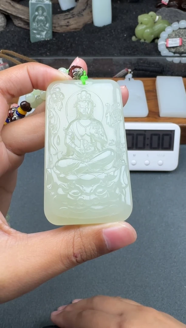 颈饰未镶嵌和田玉1